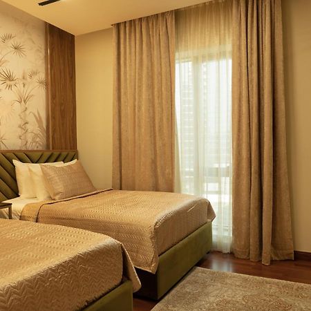 Luxury 3 Bedroom - Direct View To Burj Khalifa Dubai Exterior photo