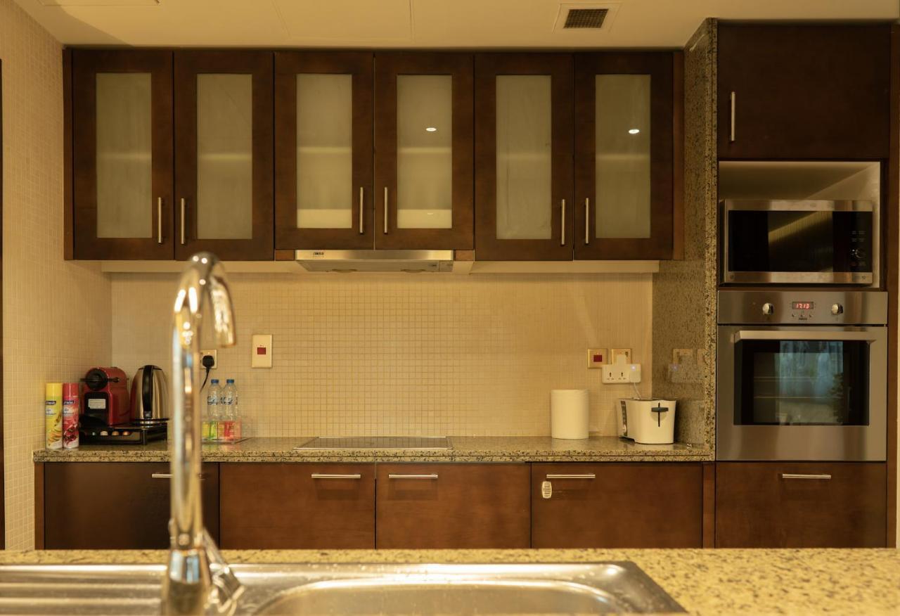 Luxury 3 Bedroom - Direct View To Burj Khalifa Dubai Exterior photo