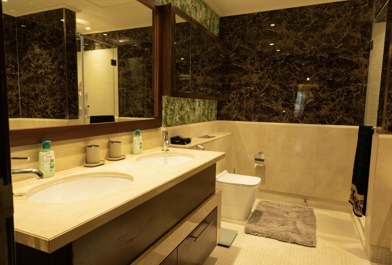 Luxury 3 Bedroom - Direct View To Burj Khalifa Dubai Exterior photo